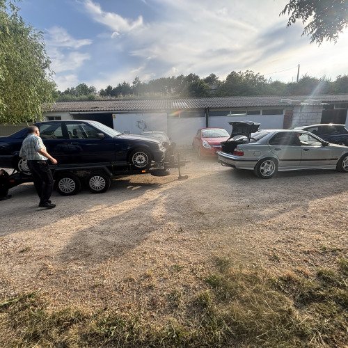 Restauración BMW e36 12 años abandonado