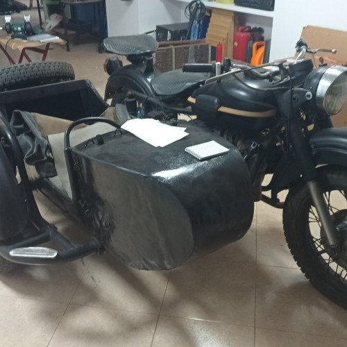 Moto con sidecar