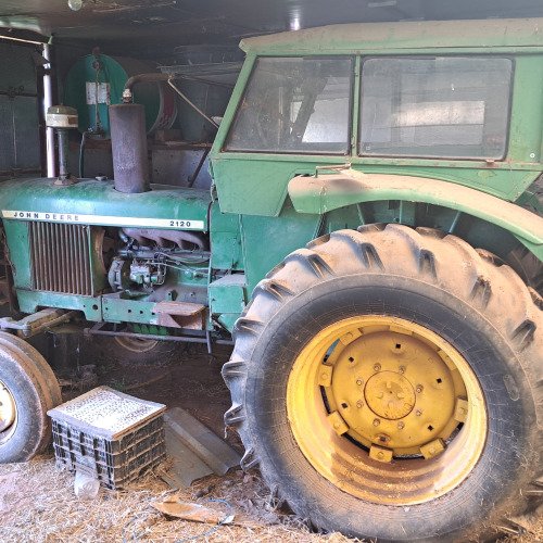 Recuperando y Reviviendo el viejo Tractor de mi Infancia