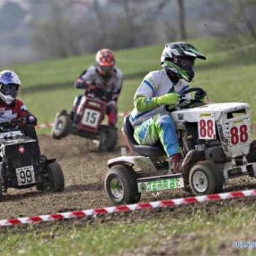 CORTACÉSPED DE CARRERAS TURBO