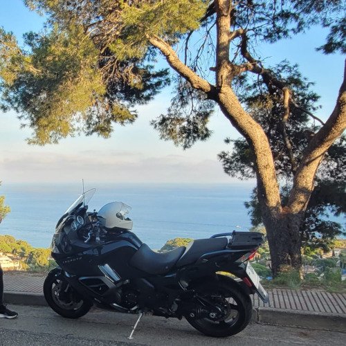 TRIUMPH TROPHY 1215 SE (FRAUDE VENDEDOR WALLAPOP)