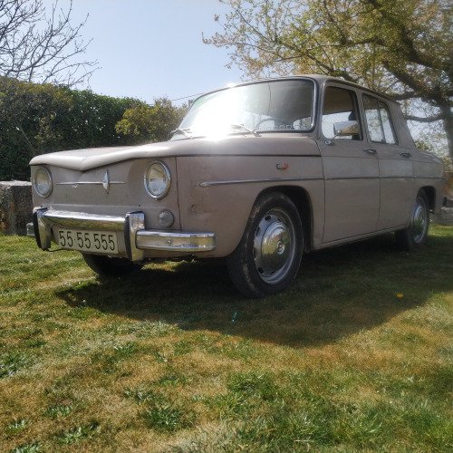 Renault 8